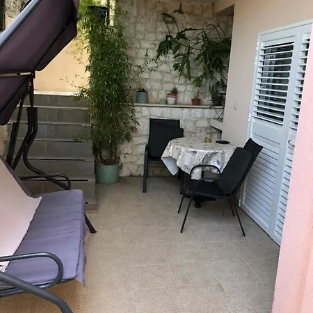 Leko Apartmán