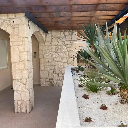 Leko Апартаменты *