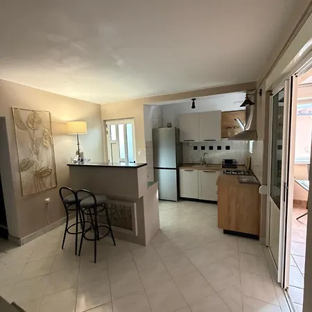 Leko Appartement *